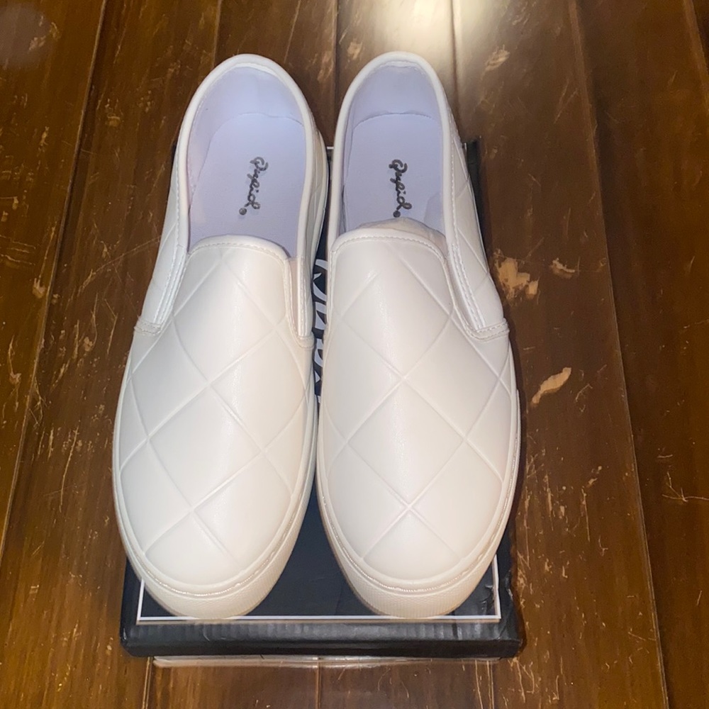 VICI collection White Skipper Quilted Platform Slip on Sneaker